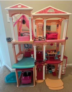 2015 Barbie Dream house FULLY FURNISHED