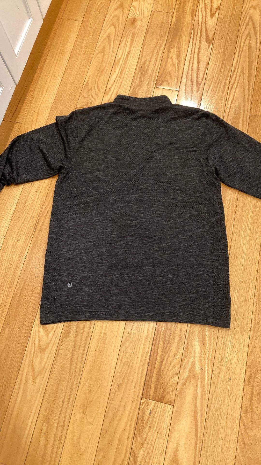 LULULEMON MENS s LARGE