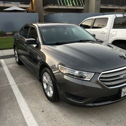 2017 Ford Taurus