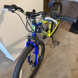 Mongoose Scepter Bike 