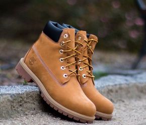 Brand *New Authentic* Waterproof Wheat 10061 Timberland Men's Boots sizes 7-14
