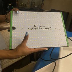 Large GROW LIGHT For PLANTS