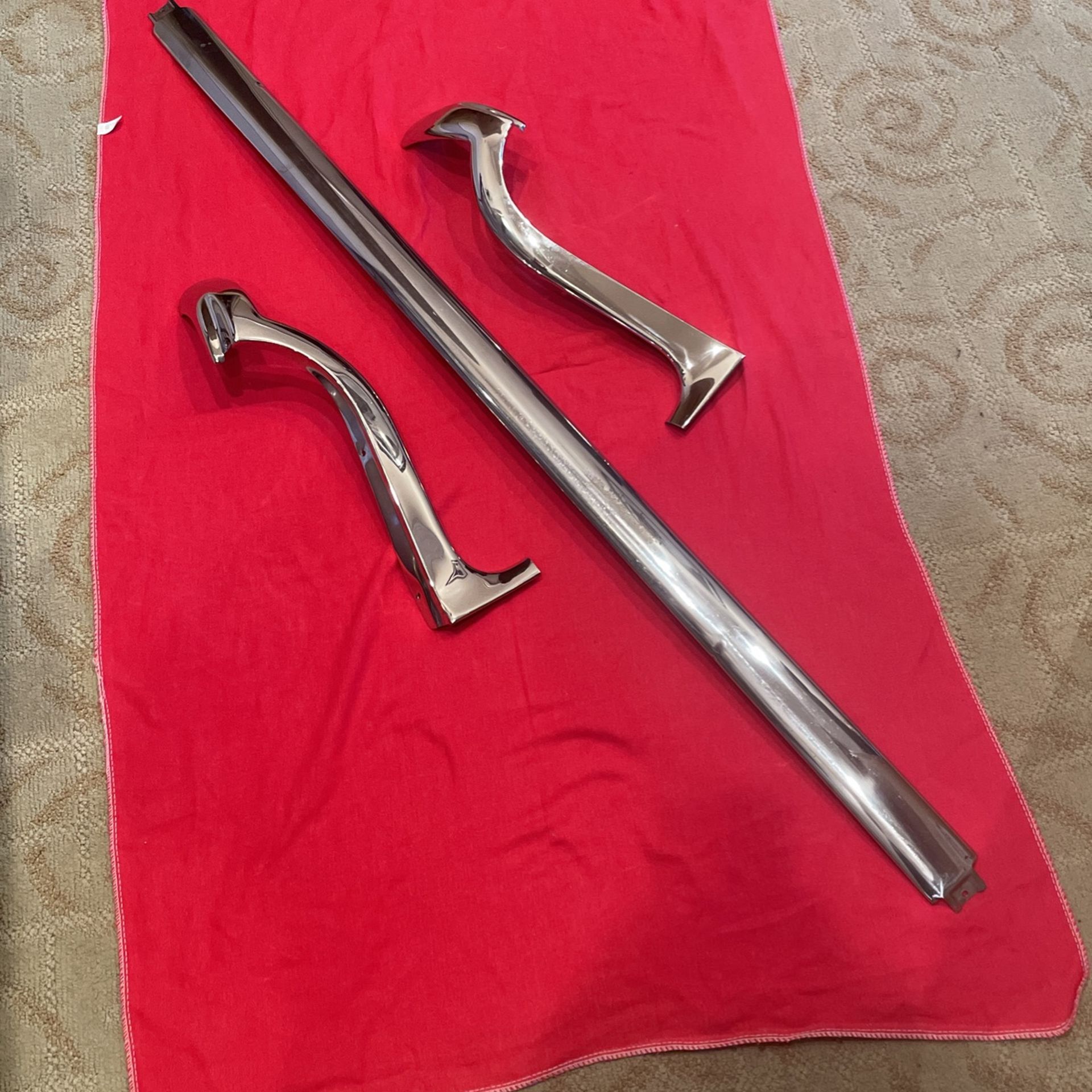1959 /1960/Chevrolet /Impala /convertible /windshield Trim