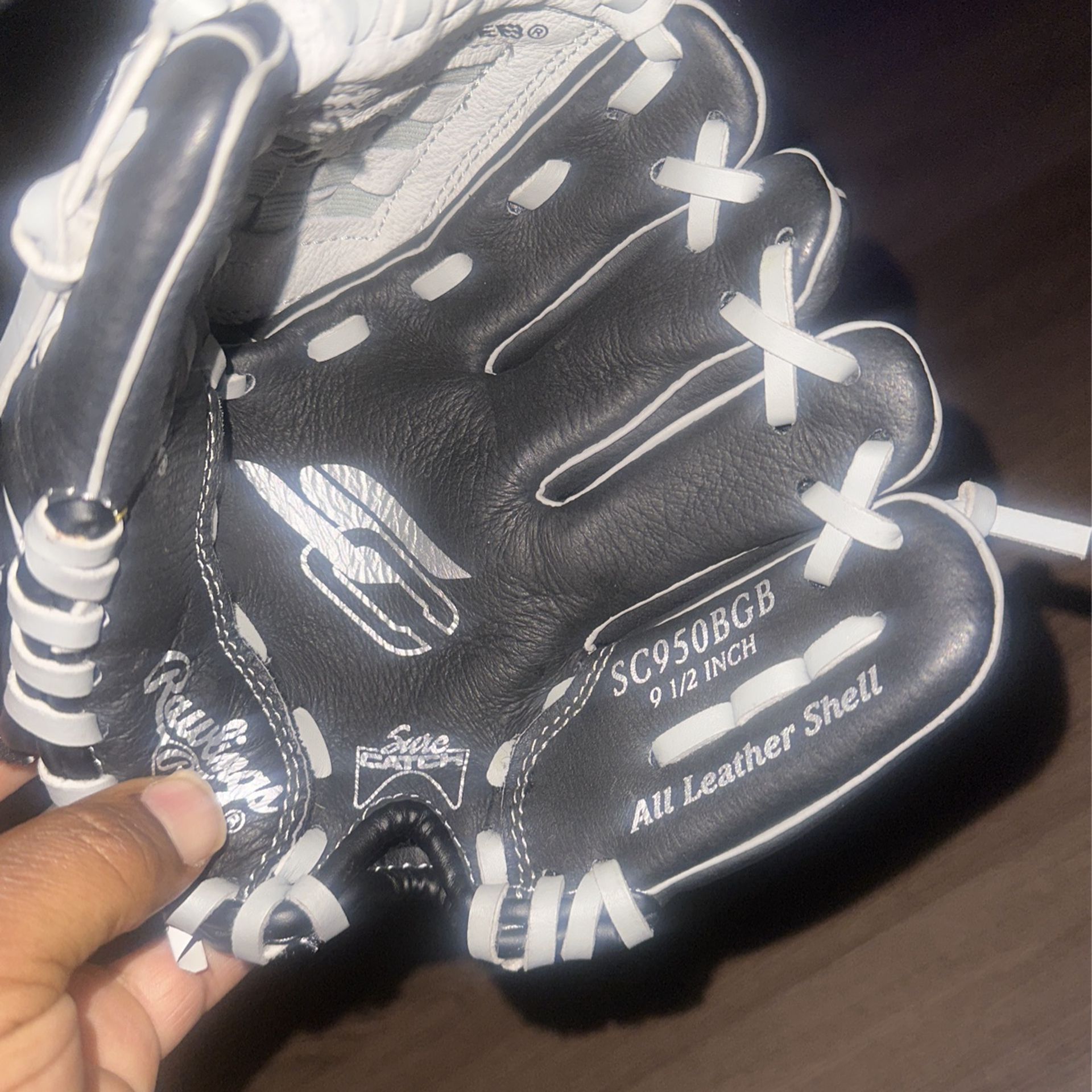 Brand New Rawlings Baseball Glove 