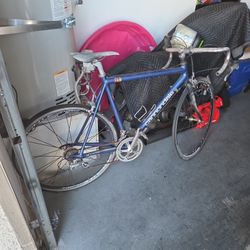 Cannondale R400 Bike