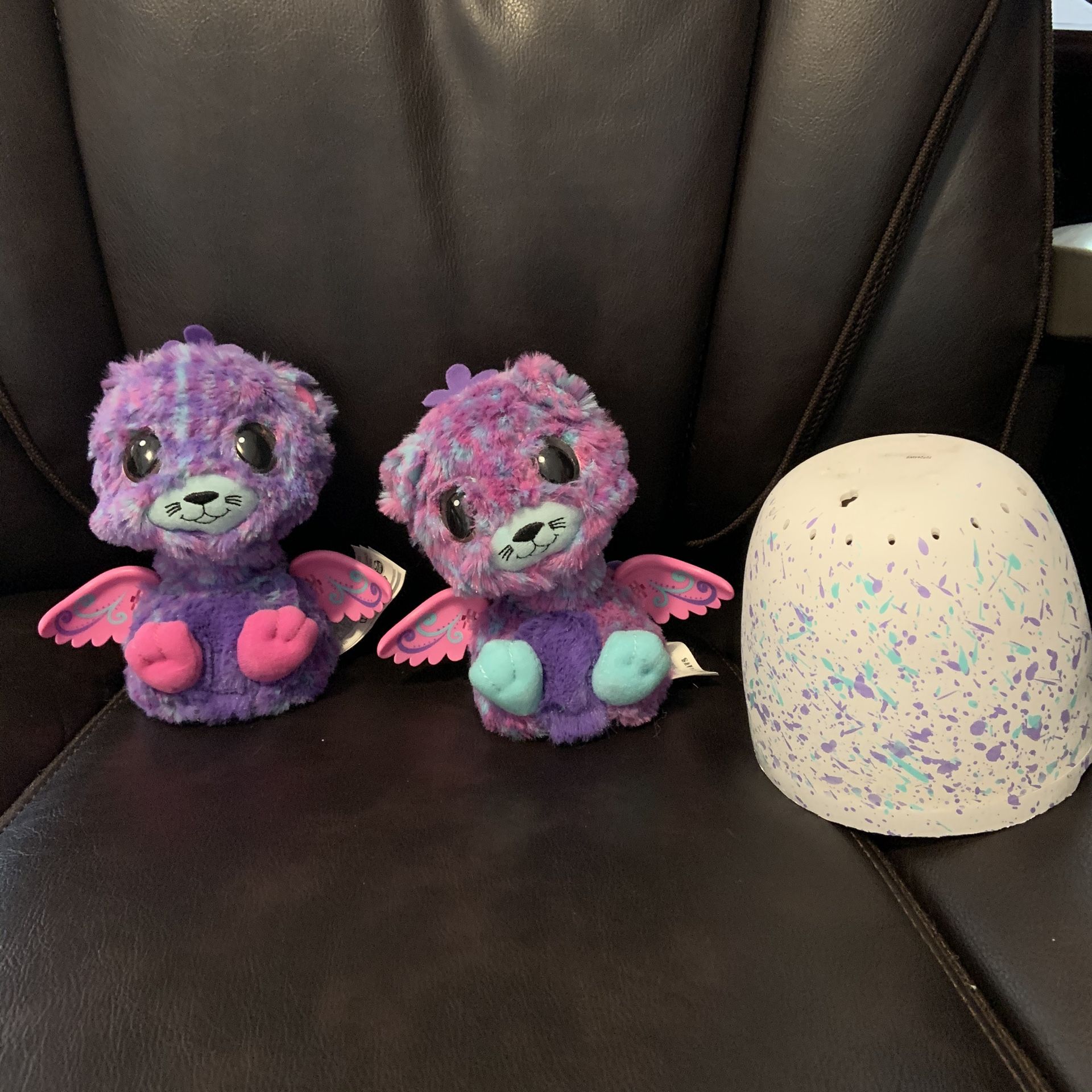 Hatchimals twins