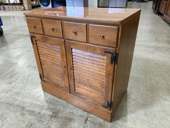 ETHAN ALLEN Maple Finished Freestanding Single Drawer Accent Cabinet with Louvered Doors