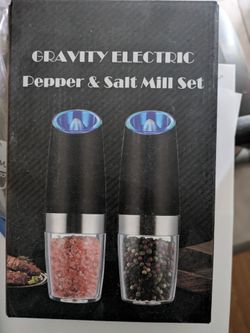 Gravity Electric Salt & Pepper Mill Set