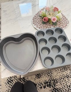 2 baking trays