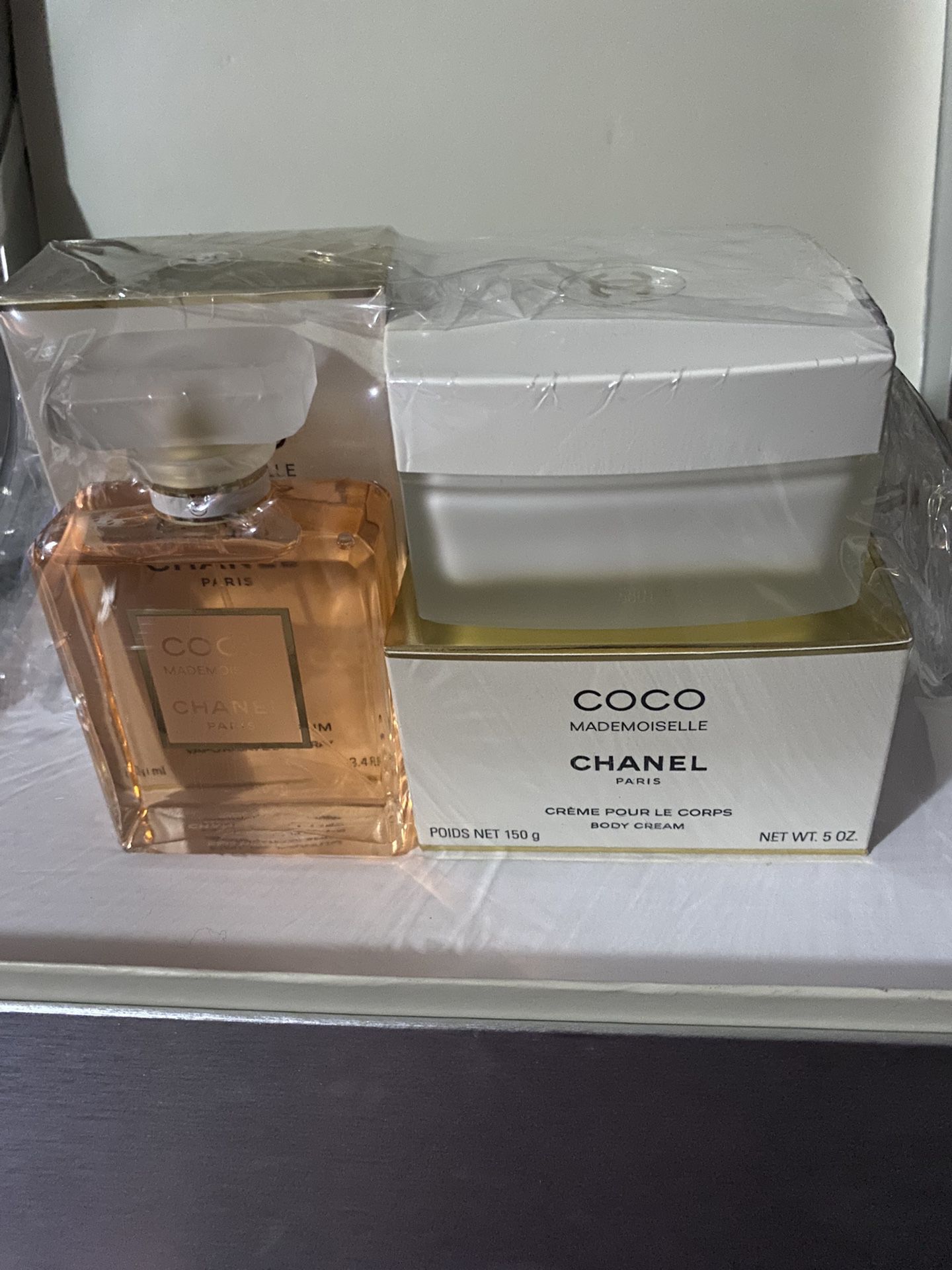 COCO CHANEL MADEMOISELLE SPRAY AND CREAM GIFT SET STILL PLASTIC WRAPPED BRAND NEW