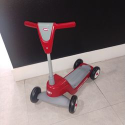 Patineta de 4 ruedas radio flyer