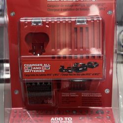 Milwaukee Multizone Charger M12 M18 NEW