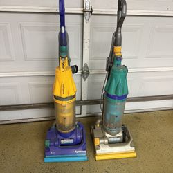 2 Dyson Vacuums $20 For Both. Get Them For Parts 