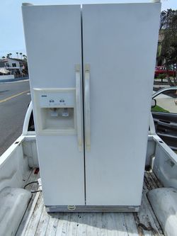 Kenmore Side-by-Side Refrigerator with Ice and Water Dispenser