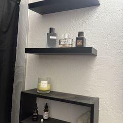 Black Shelf Set 