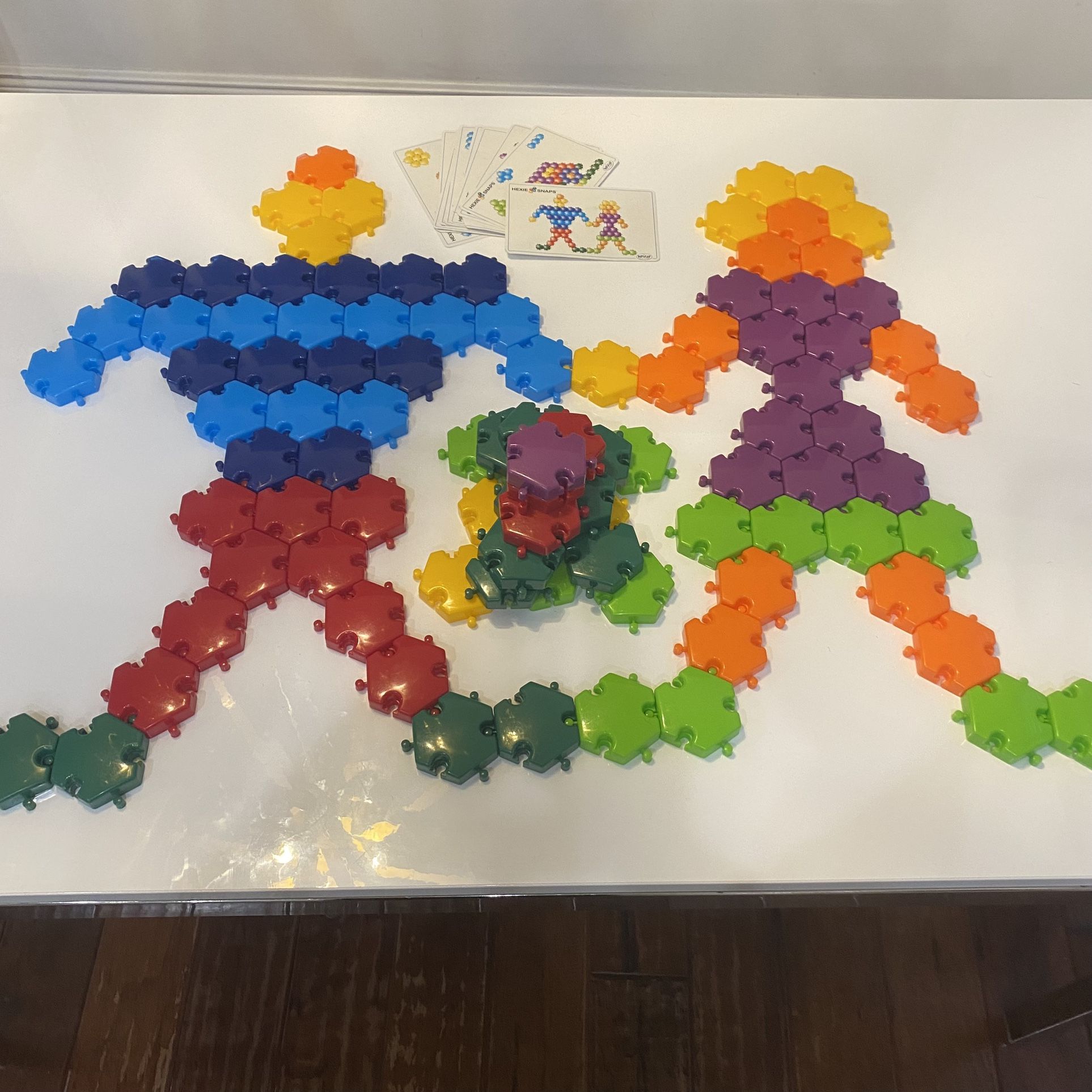 RARE Hexie Snaps by Popular Playthings - 96 Pieces & 10 Double-Sided Cards