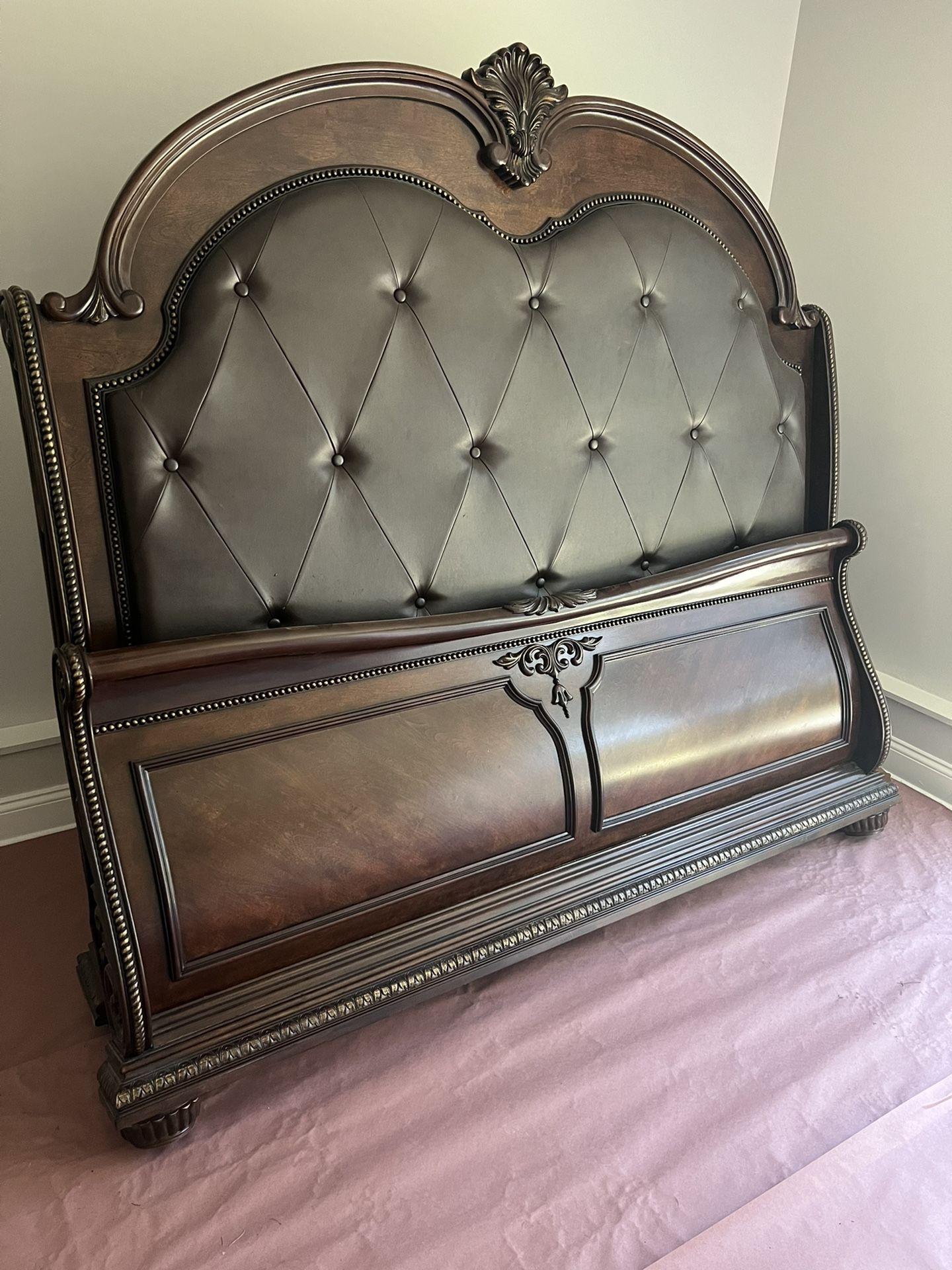 Wilshire 4pc Queen bedroom Set