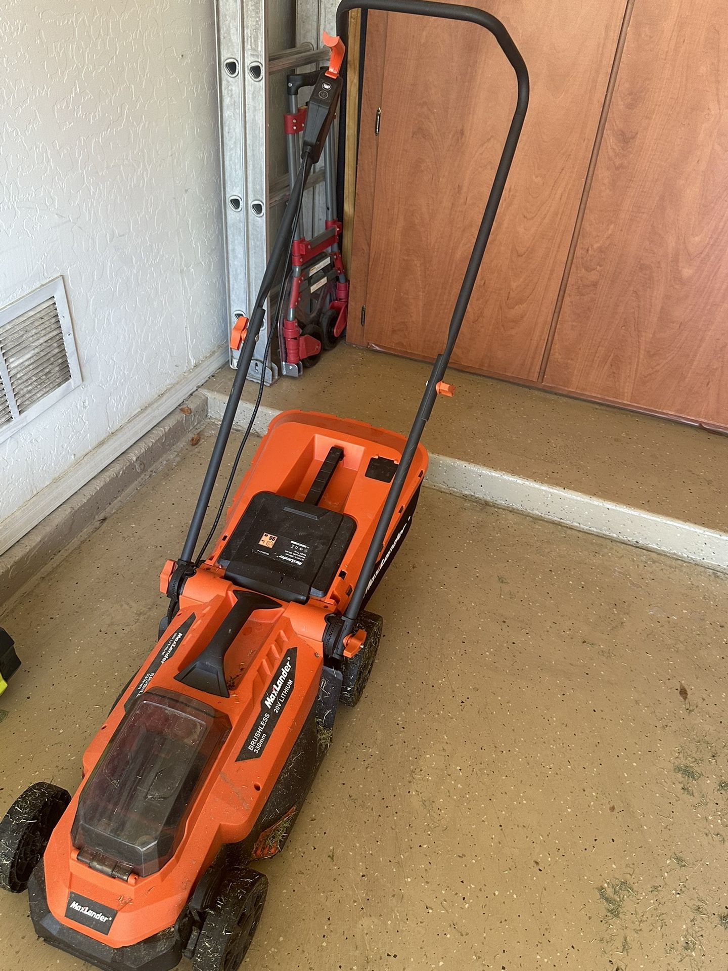 Electric lawn Mower