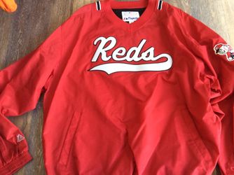 Reds pullover