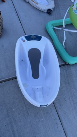 Baby bathtub