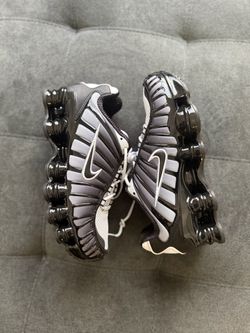 Size 6 Nike Shox TL