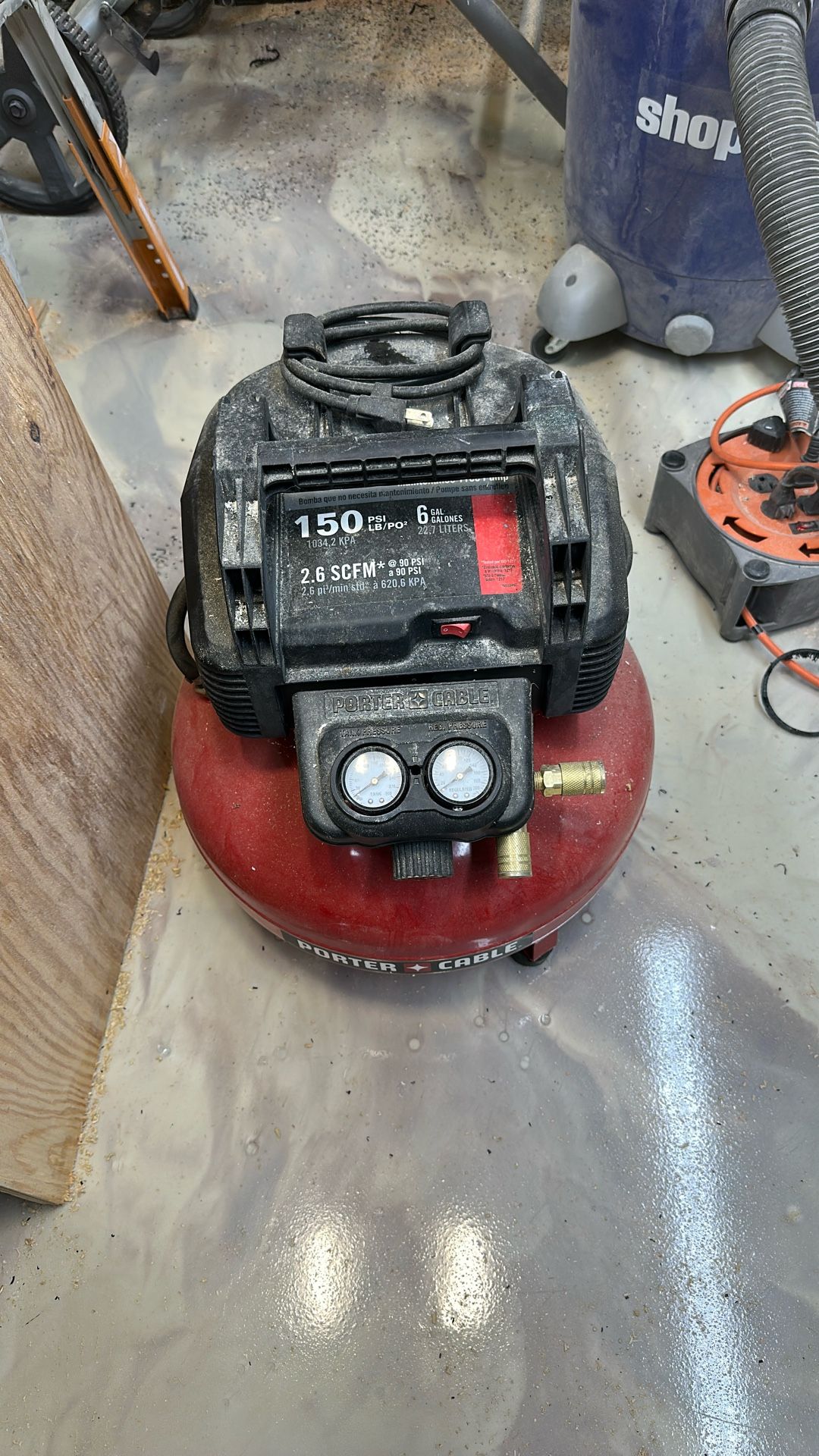 Porter Cable 6 gal Pancake Portable Air Compressor 150 psi 0.8 HP