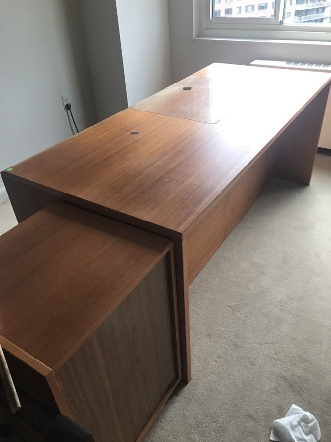 Desk w file drawers