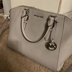 Michael Kors. MK purse