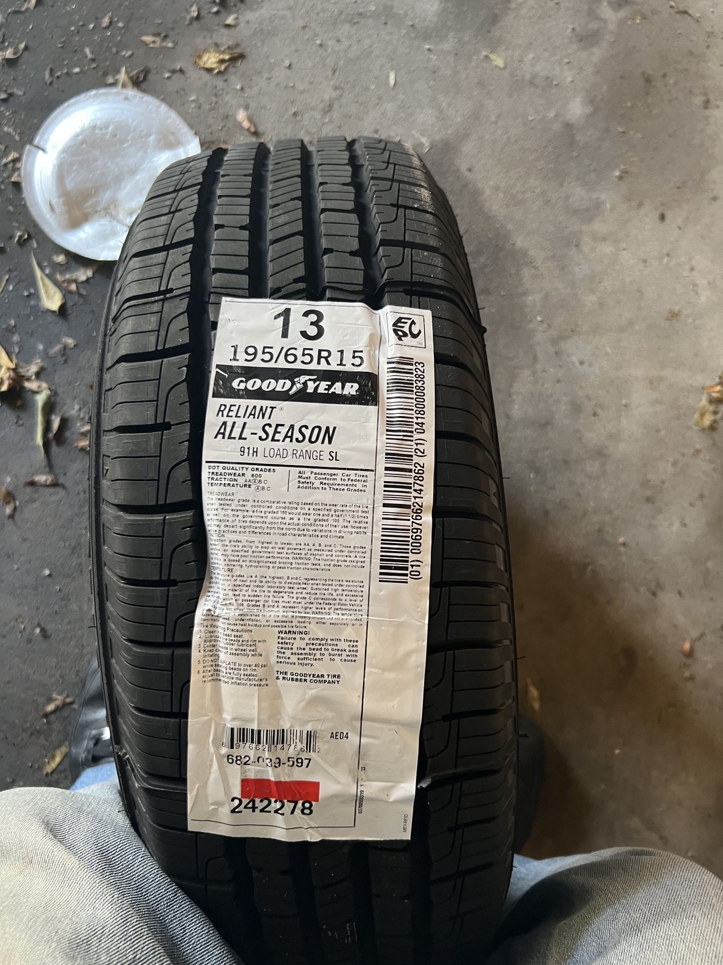 New 195/65R15 91H All-Season Tire Goodyear
