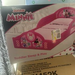 Minnie Mouse Toodler Bed