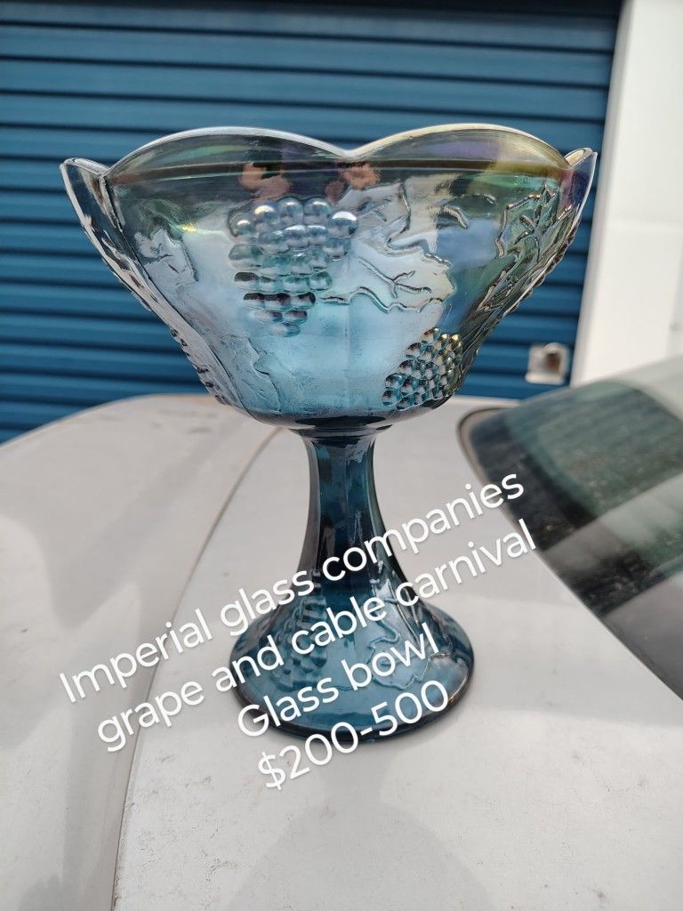 Imperial Glass Companies Grape And Cable Carnival Glass Bowl
