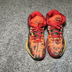 Nike Kyrie Infinity Black/Gorge Green/Safety Orange/Sesame Sz 8 Men’s