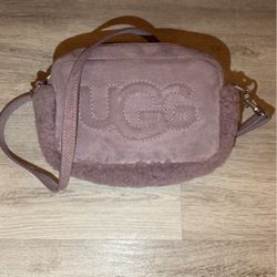 UGG crossbody Bag