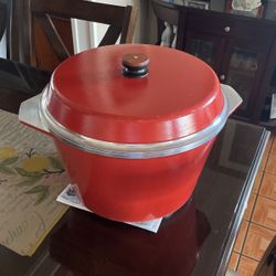 Red Pot