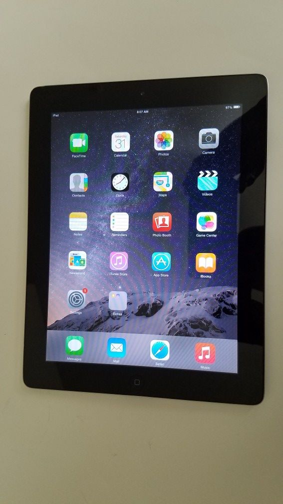 SELL Today cheap Apple iPad 2 Black 9.7" with 16Gb. Good condition