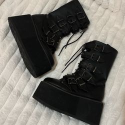 DEMONIA Damned-225 boots