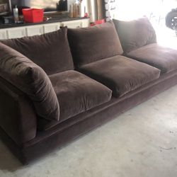 Kreiss Sofa