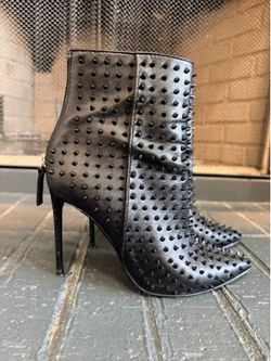 Steve Madden Spike Boots