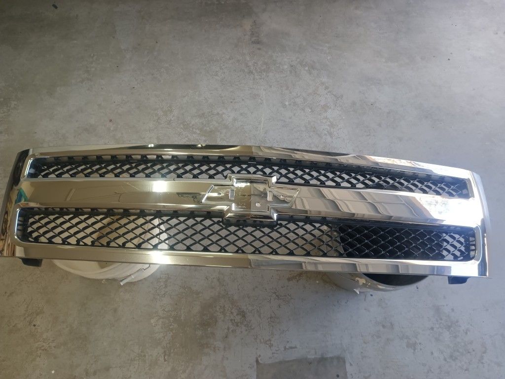 Chevrolet Silverado Grill 2009