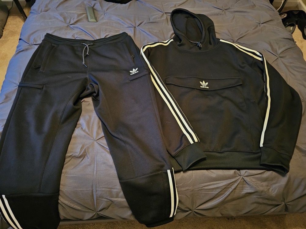 Adidas Sweatsuit
