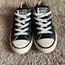 Converse All Stars Low Top Sneakers Unisex : Size 1 US