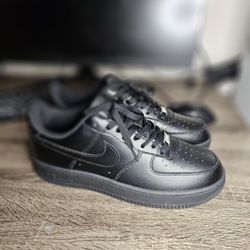 Airforce 1s Black