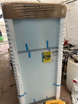 General appliance fridge