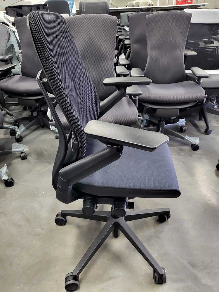 Lightly Used Steelcase Gesture Chair