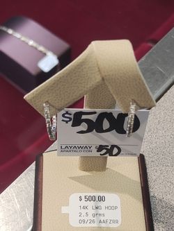 Cash America- Gold Earrings