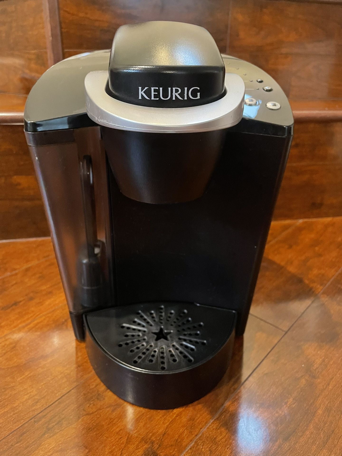 Keurig K40 Elite Brewing System - Coffee Maker