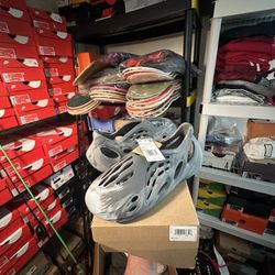 Adidas Yeezy Foam RNR “MX Granite”  Brand New!  Size: 11