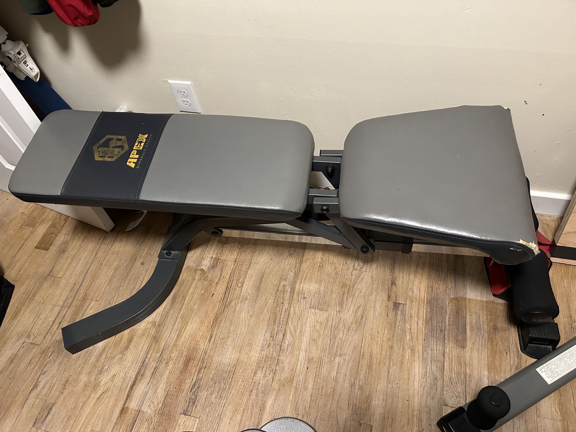 Apex Adjustable Weight Bench for Sale in Redmond, WA OfferUp