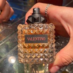 Valentino Donna Born In Roma Coral Fantasy Eau de Parfum – 3.4 oz / 100