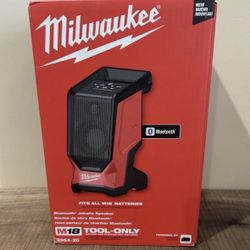Milwaukee New Speaker Bluetooth 